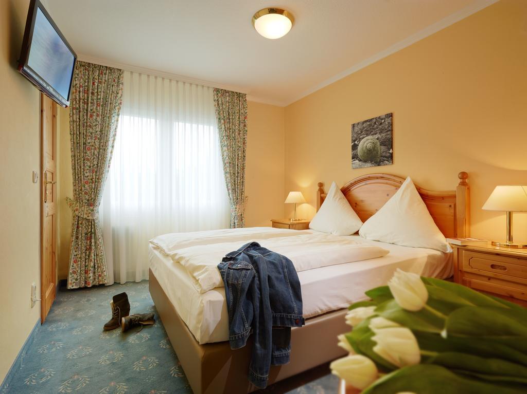 Ringhotel Boemers Mosel Landhotel Alf Bagian luar foto