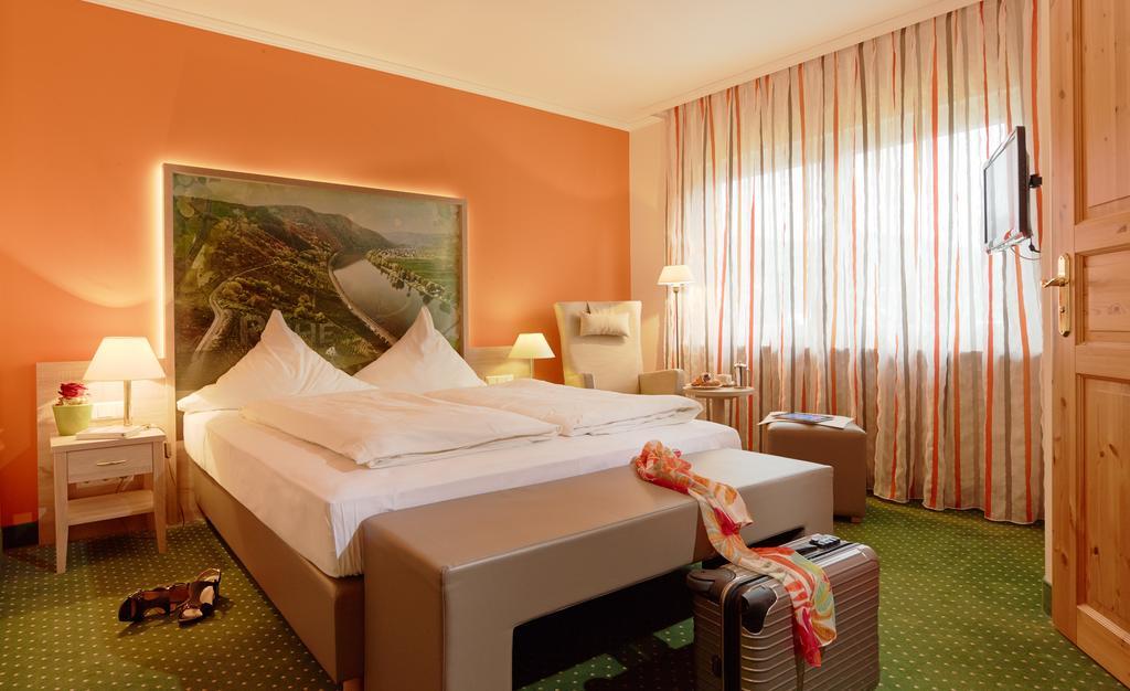 Ringhotel Boemers Mosel Landhotel Alf Bagian luar foto