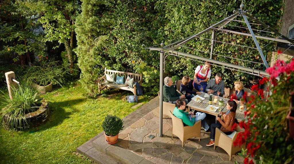 Ringhotel Boemers Mosel Landhotel Alf Bagian luar foto