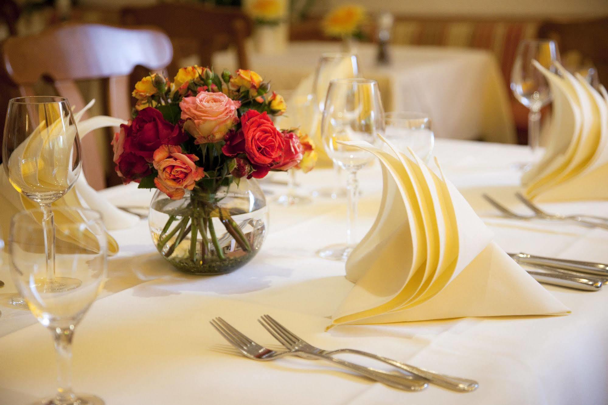 Ringhotel Boemers Mosel Landhotel Alf Bagian luar foto