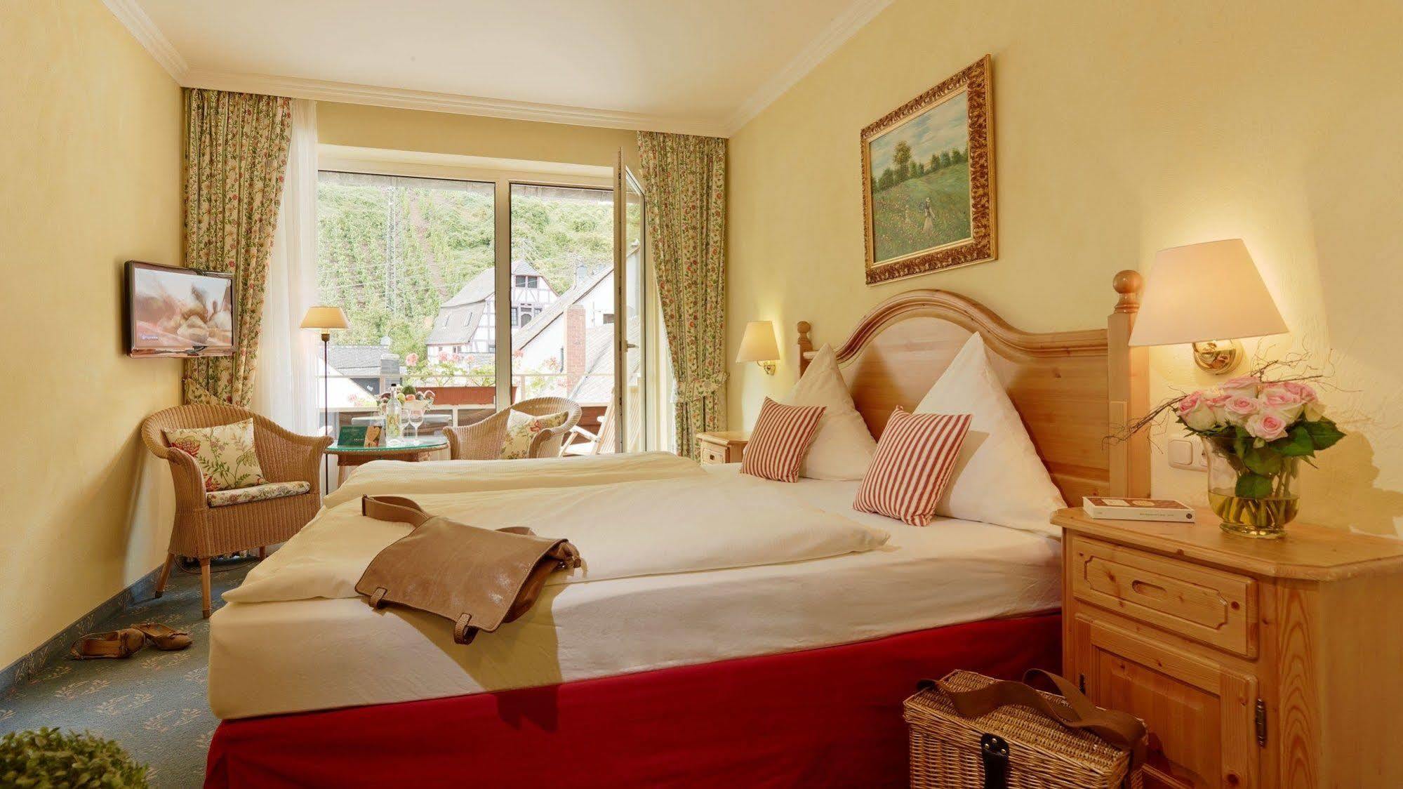 Ringhotel Boemers Mosel Landhotel Alf Bagian luar foto