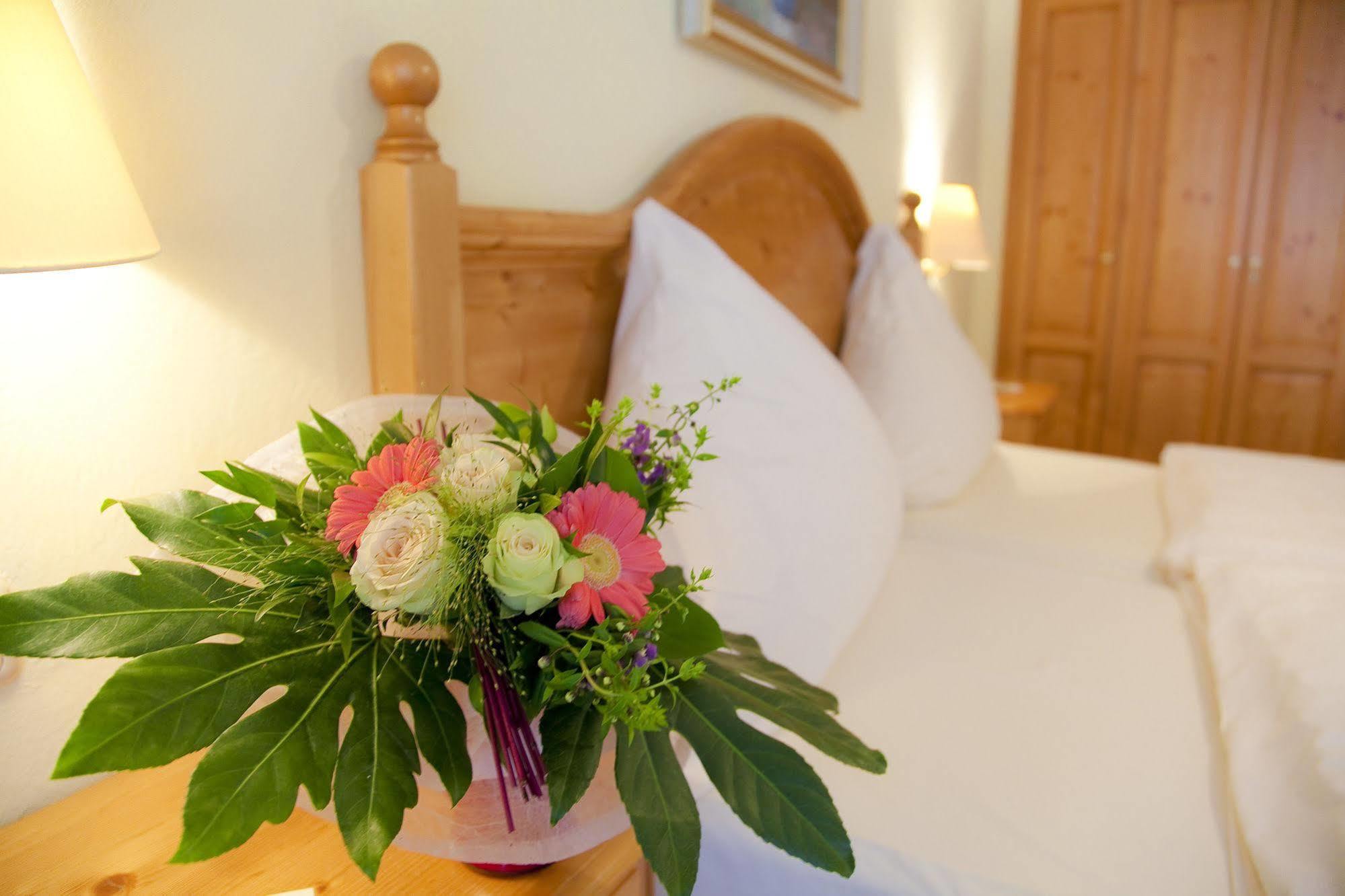 Ringhotel Boemers Mosel Landhotel Alf Bagian luar foto