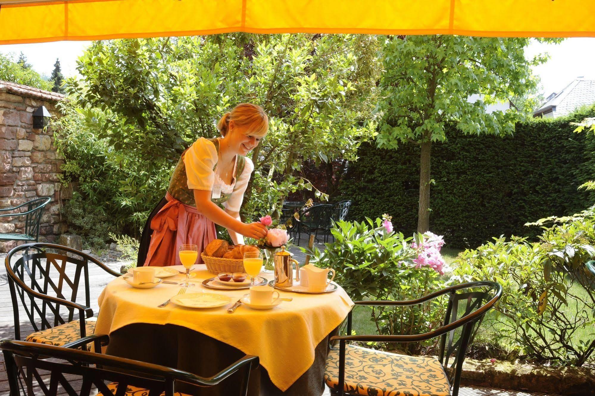 Ringhotel Boemers Mosel Landhotel Alf Bagian luar foto